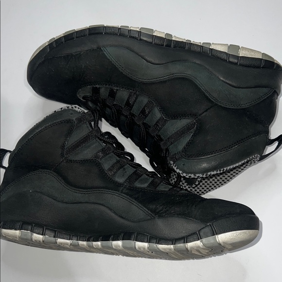 Jordan Black and Gray High-Top Sneakers - Picture 11 of 12